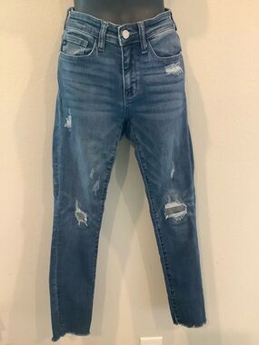 Judy Blue Distressed Medium Blue Skinny Jeans